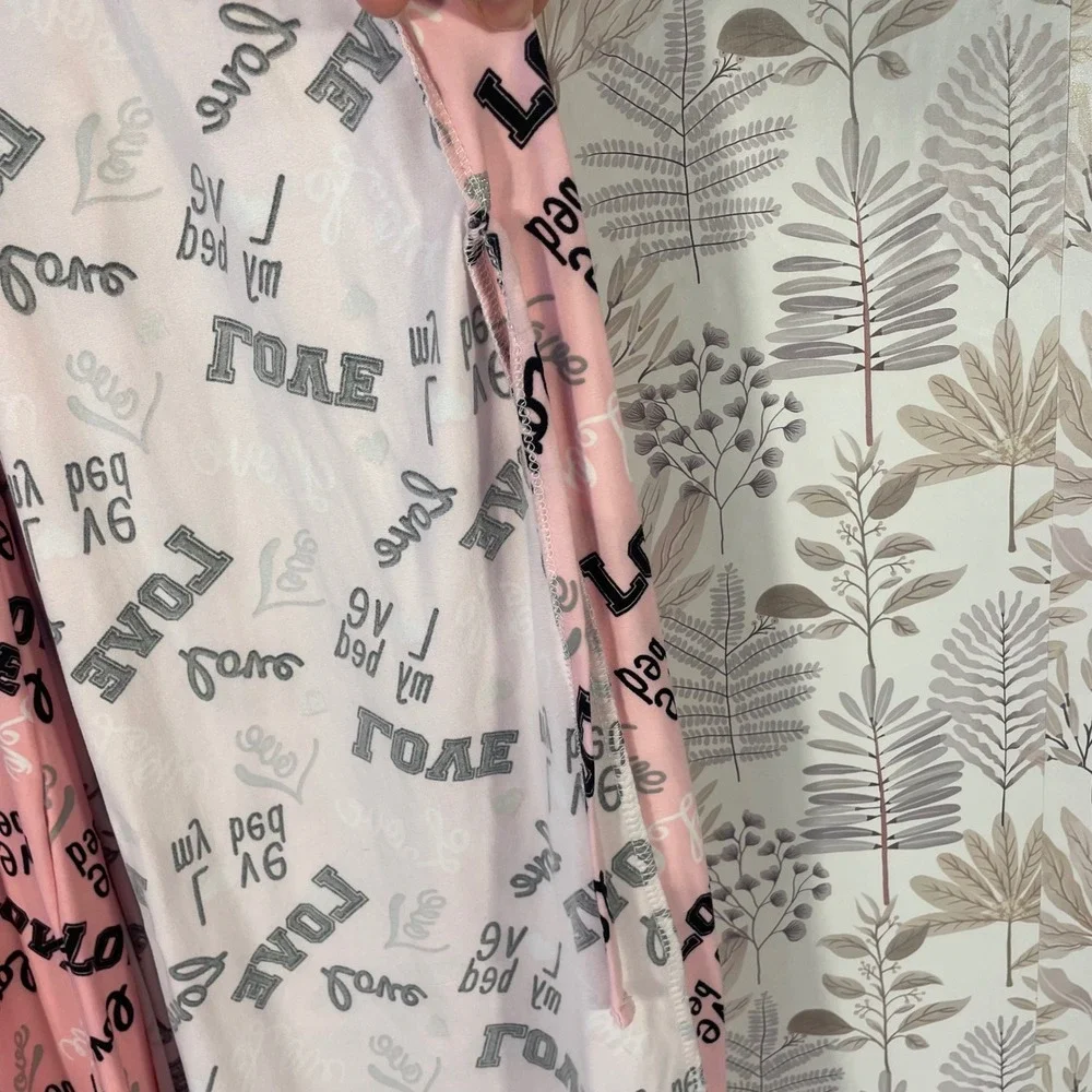 Grumpy & Gorgeous Pajama Nightgown & Robe Set Pink Love Print Size L Gown M Robe